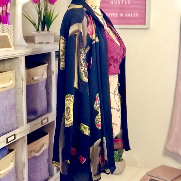 Harari vintage 100% silk kimono robe - Picture 3 of 12